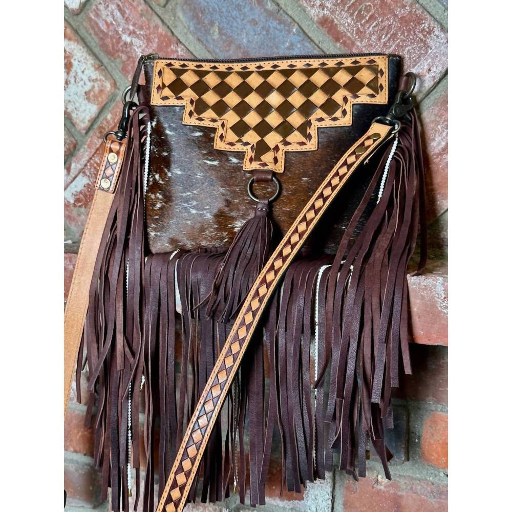 NEW WESTERN LINENS women's double take fringe crossbody bag in brown